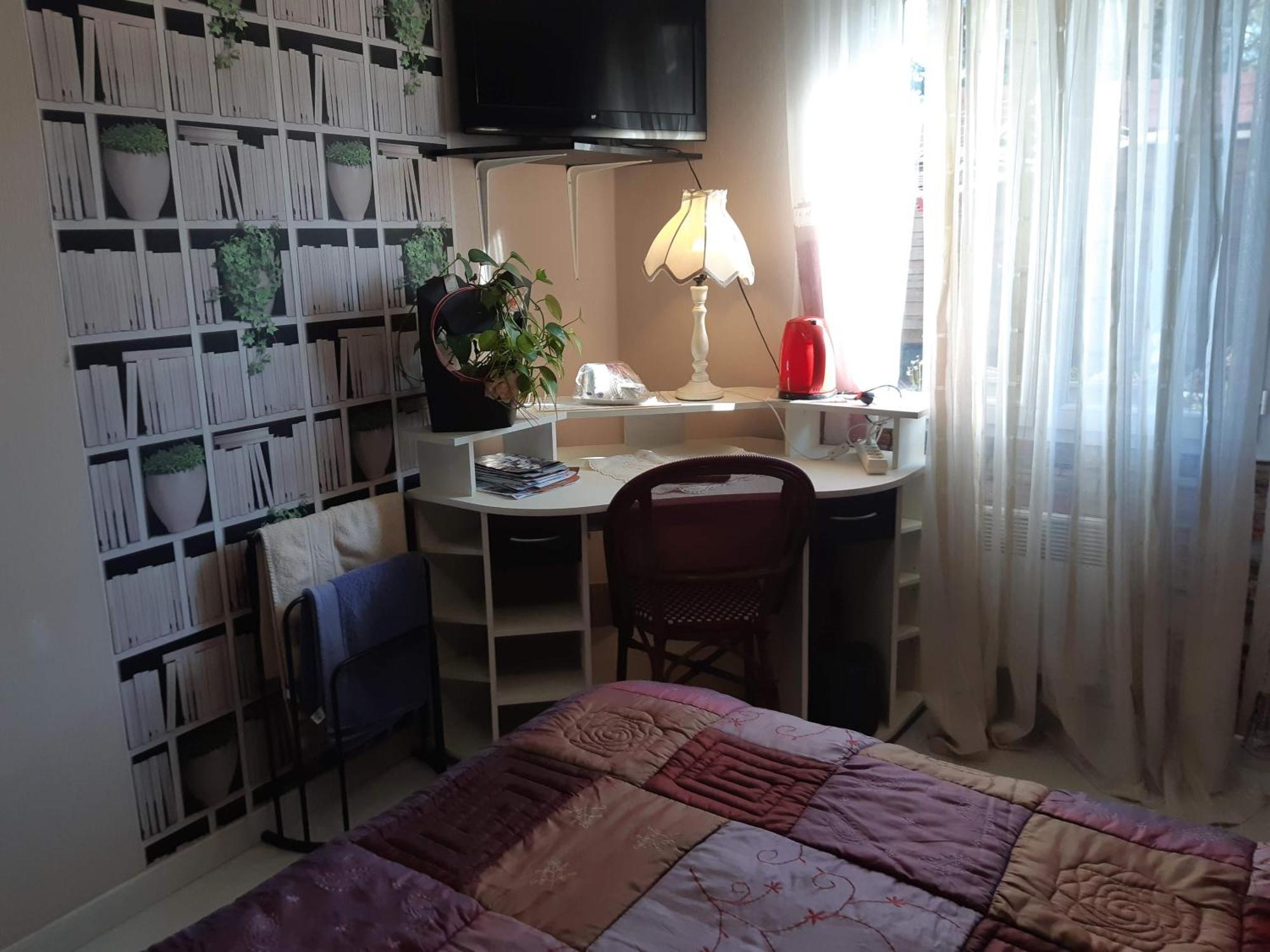 Lit Double Dans Pavillon , Chez Lilyanne Tonnay-Charente