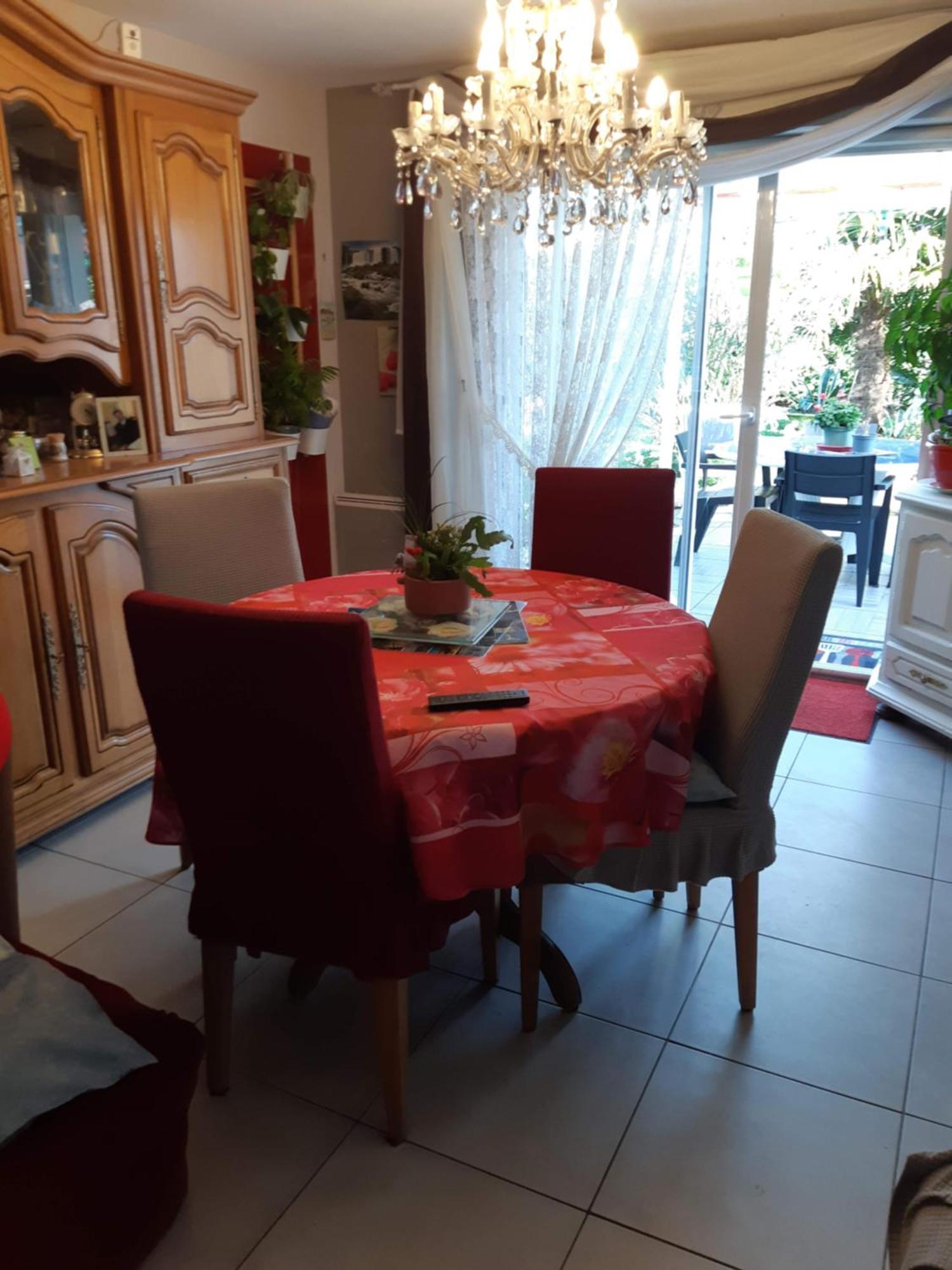 Homestay Lit Double Dans Pavillon , Chez Lilyanne *