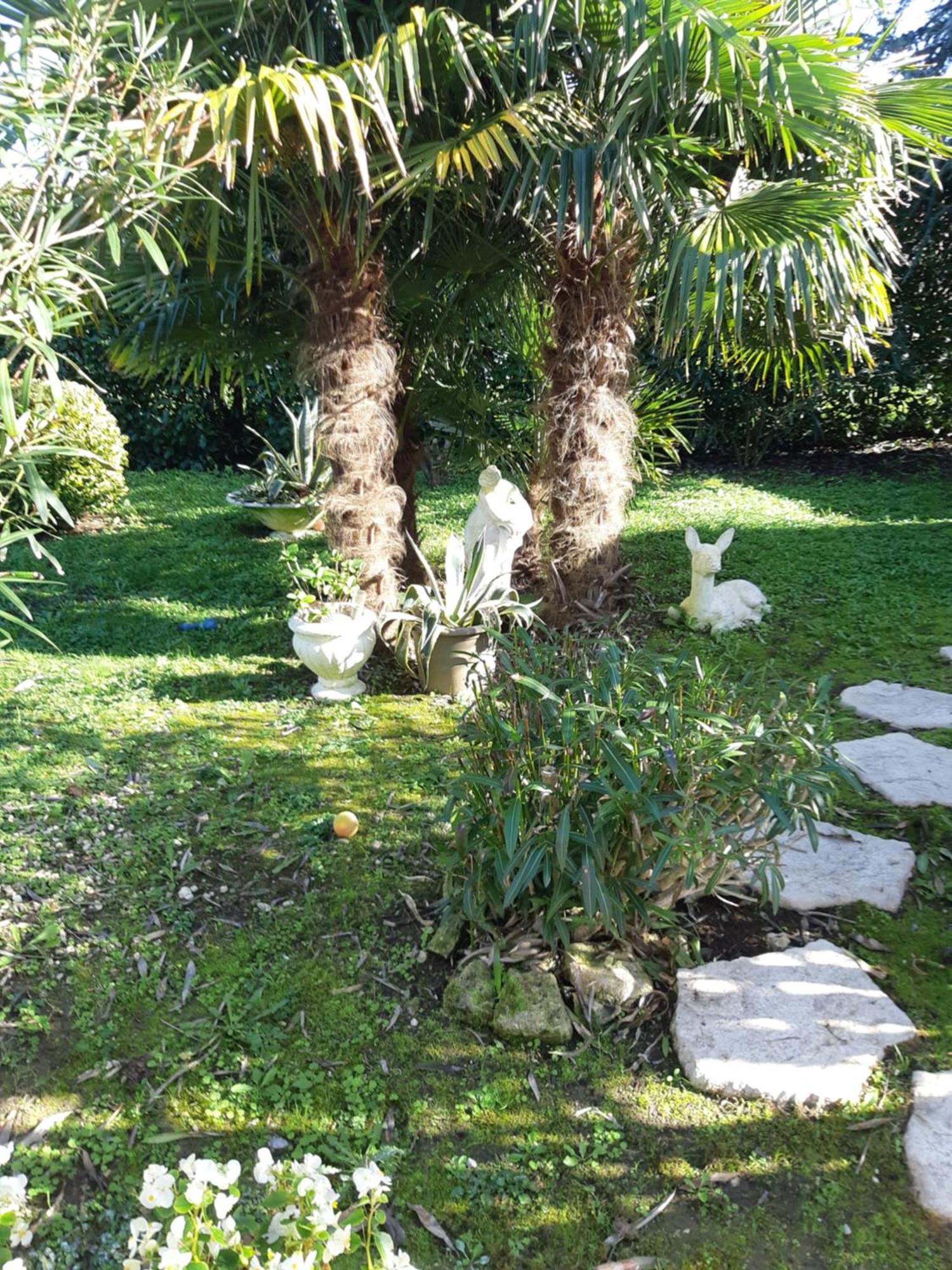 Lit Double Dans Pavillon , Chez Lilyanne Homestay Tonnay-Charente